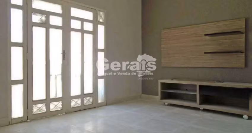 Casa à venda, 3 quartos, 1 suíte, 2 vagas, doutor josé thomaz - divinópolis/mg