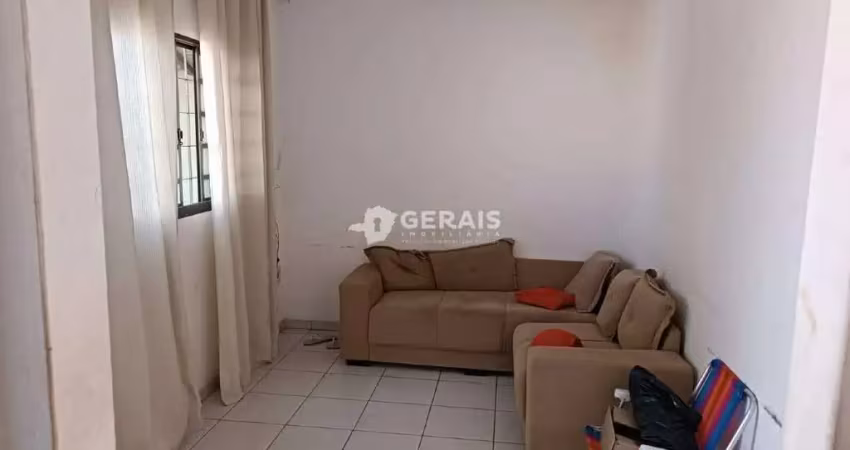 Casa à venda, 2 quartos, 1 vaga, campina verde - divinópolis/mg
