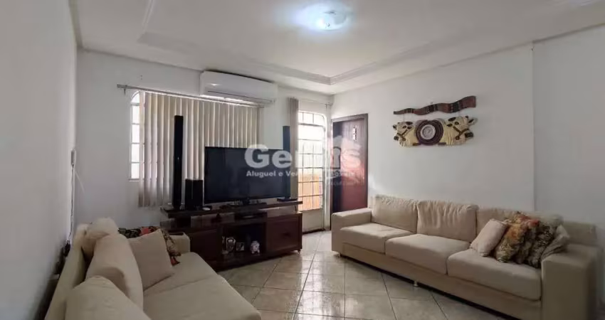 Casa à venda, 3 quartos, 1 suíte, 4 vagas, são sebastião - divinópolis/mg