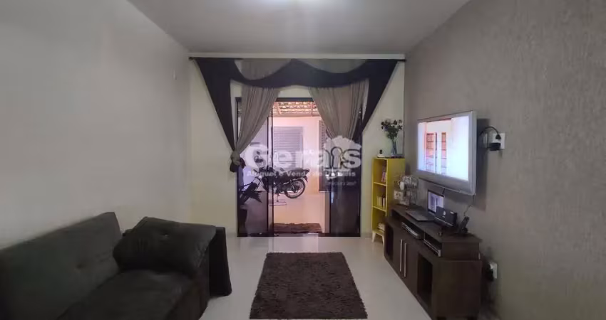 Casa à venda, 2 quartos, 5 vagas, sao lucas - divinópolis/mg
