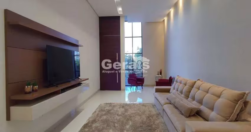 Casa à venda, 3 quartos, 1 suíte, 4 vagas, santa marta - divinópolis/mg