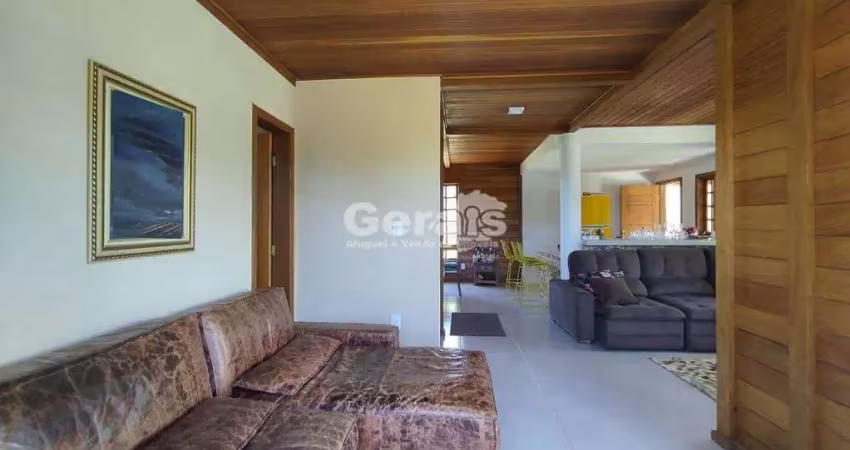 Casa à venda, 3 quartos, 8 vagas, carmo do cajuru - divinópolis/mg