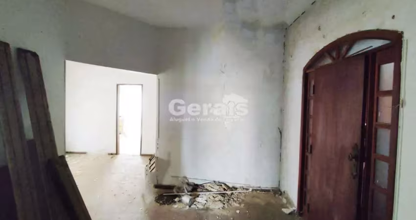 Casa à venda, 3 quartos, 2 vagas, centro - divinópolis/mg