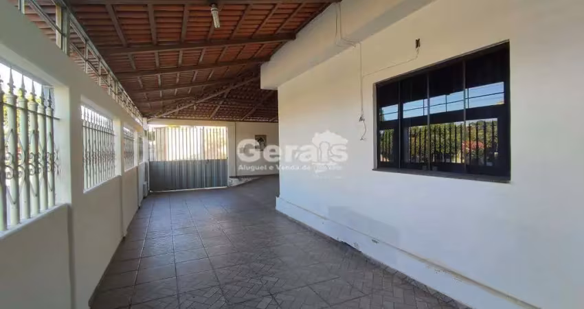 Casa à venda, 3 quartos, 2 vagas, santa tereza - divinópolis/mg