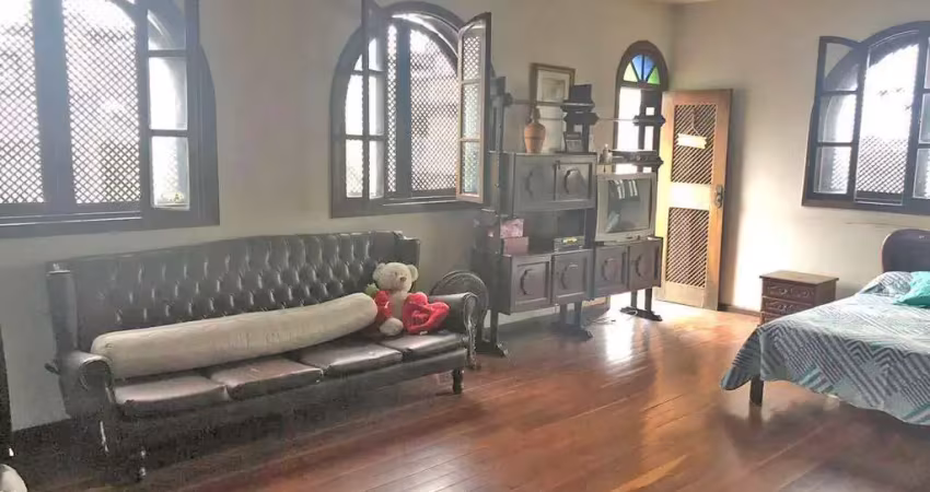 Casa à venda, 6 quartos, 2 suítes, 8 vagas, centro - divinópolis/mg