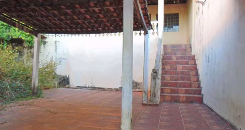Casa à venda, 3 quartos, 1 suíte, 2 vagas, morada nova - divinópolis/mg