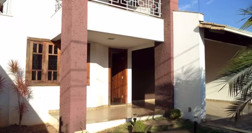 Casa à venda, 3 quartos, 3 vagas, planalto - divinópolis/mg