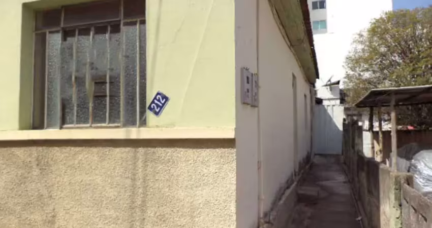 Casa com 3 quartos à venda no Centro, Divinópolis 
