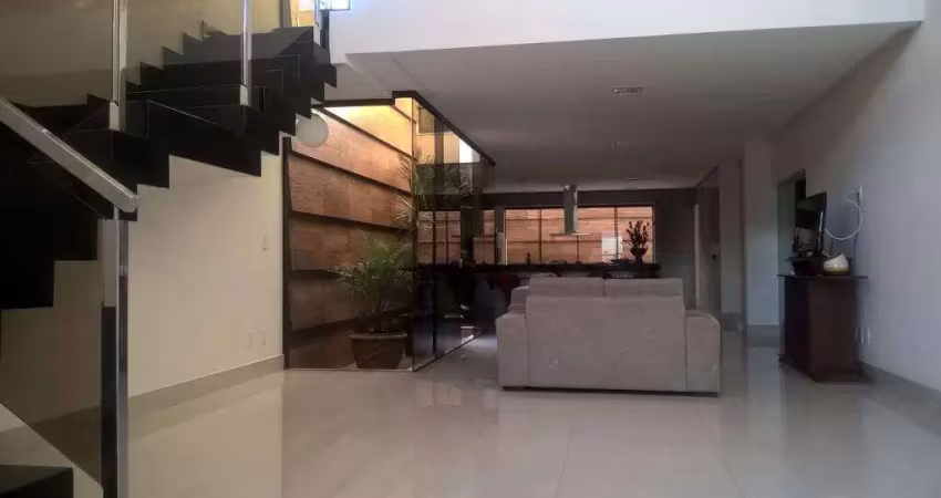 Casa à venda, 4 quartos, 2 vagas, liberdade - divinópolis/mg