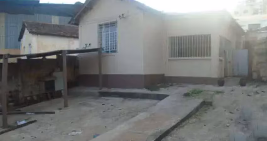Casa com 3 quartos à venda no Centro, Divinópolis 