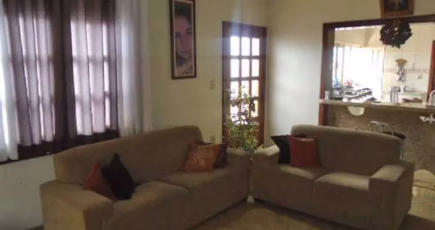 Casa à venda, 4 quartos, 1 suíte, 2 vagas, prolongamento bom pastor - divinópolis/mg