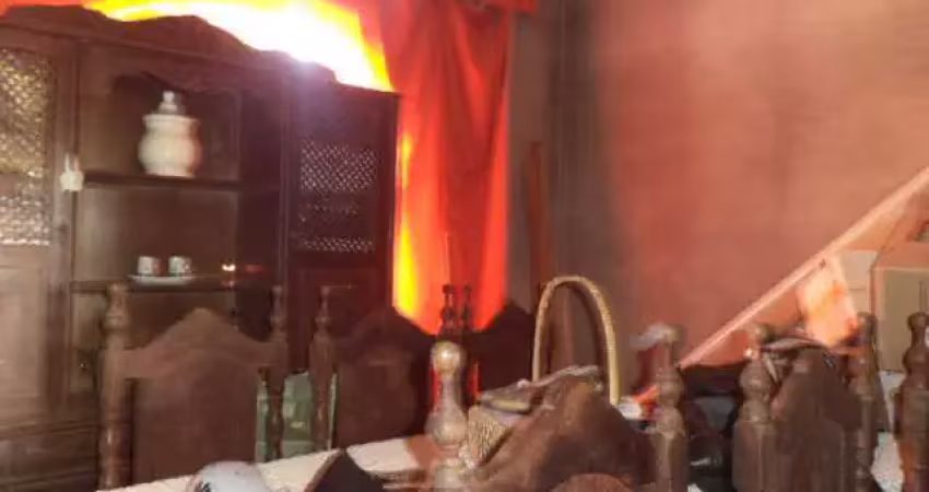 Casa com 3 quartos à venda no São Miguel, Divinópolis 