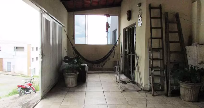 Casa à venda, 2 quartos, 1 vaga, manoel valinhas - divinópolis/mg