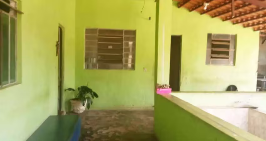 Casa à venda, 2 quartos, 3 vagas, maria helena - divinópolis/mg