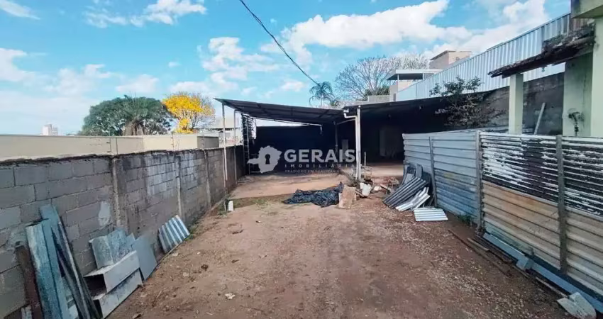 Barracão / Galpão / Depósito para alugar no Belvedere, Divinópolis 
