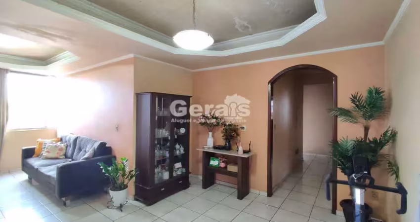 Apartamento à venda, 8 quartos, 2 suítes, 1 vaga, doutor josé thomaz - divinópolis/mg