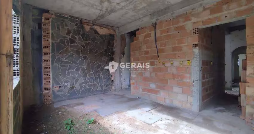 Casa à venda, 6 quartos, 2 suítes, 4 vagas, planalto - divinópolis/mg