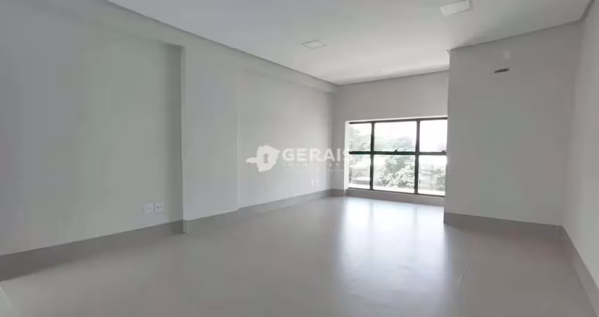 Sala comercial à venda no São João de Deus, Divinópolis 