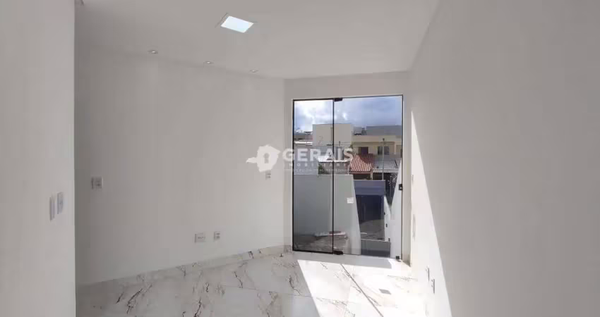 Sobrado à venda, 2 quartos, 1 vaga, santa rosa - divinópolis/mg
