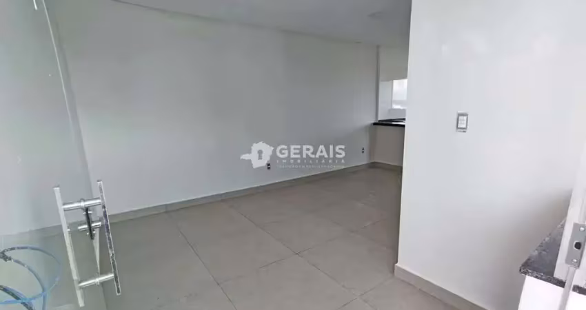 Sobrado à venda, 2 quartos, 2 vagas, padre eustaquio - divinópolis/mg