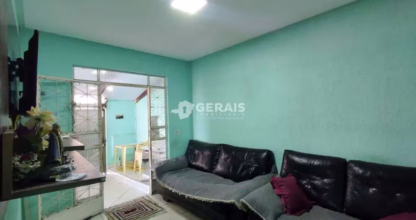 Sobrado à venda, 3 quartos, 1 vaga, halim souki - divinópolis/mg