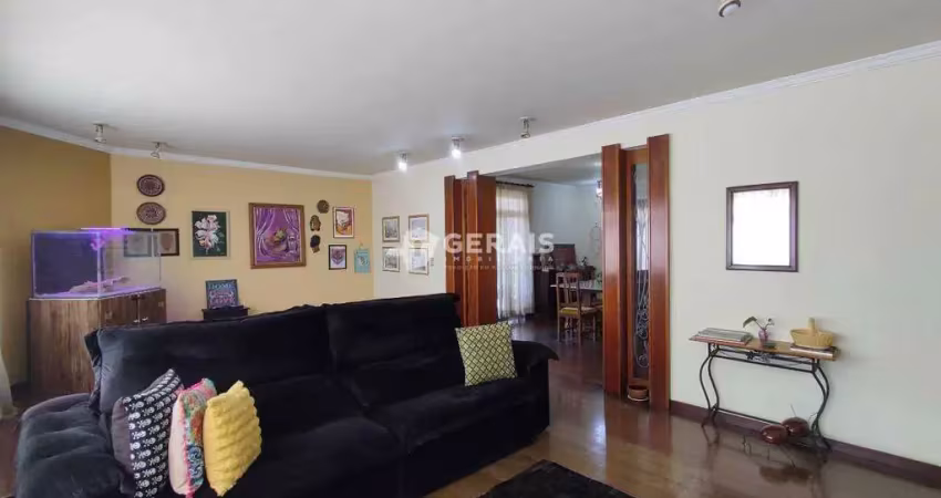 Prédio à venda, 6 quartos, 1 suíte, 10 vagas, santa clara - divinópolis/mg