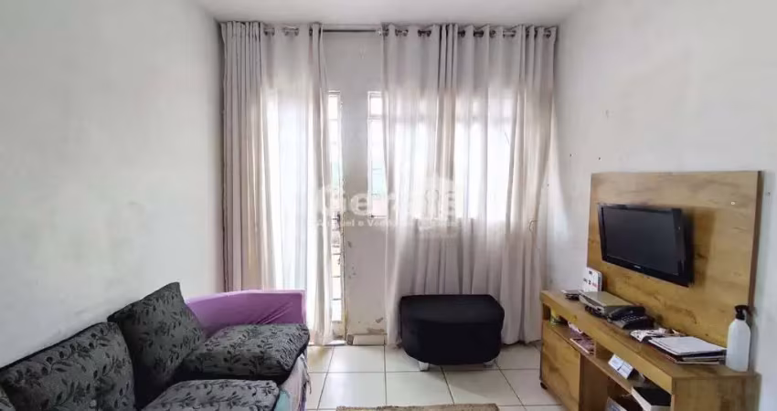 Casa com loja à venda, 2 quartos, 1 suíte, 2 vagas, dona rosa - divinópolis/mg