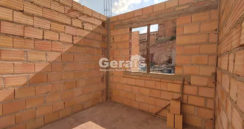 Sobrado à venda, 3 quartos, 1 suíte, 2 vagas, mangabeiras - divinópolis/mg