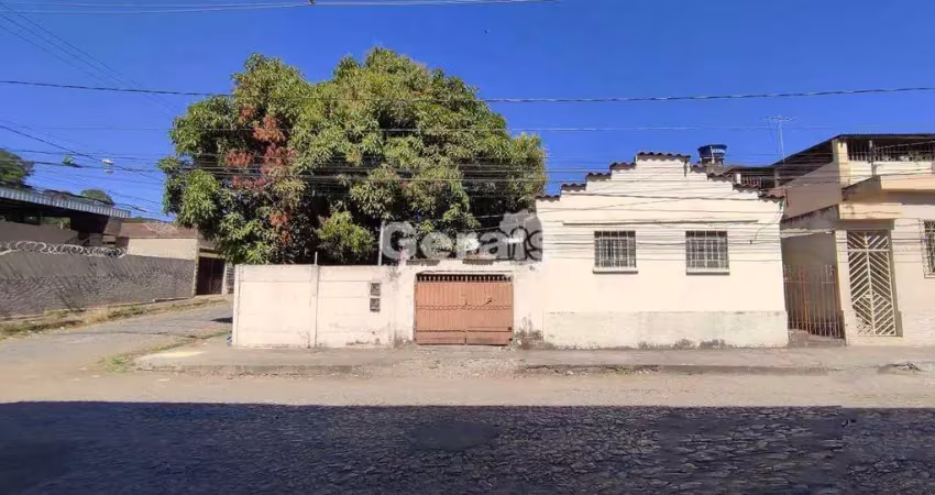 Barracão à venda, 2 quartos, 1 vaga, porto velho - divinópolis/mg