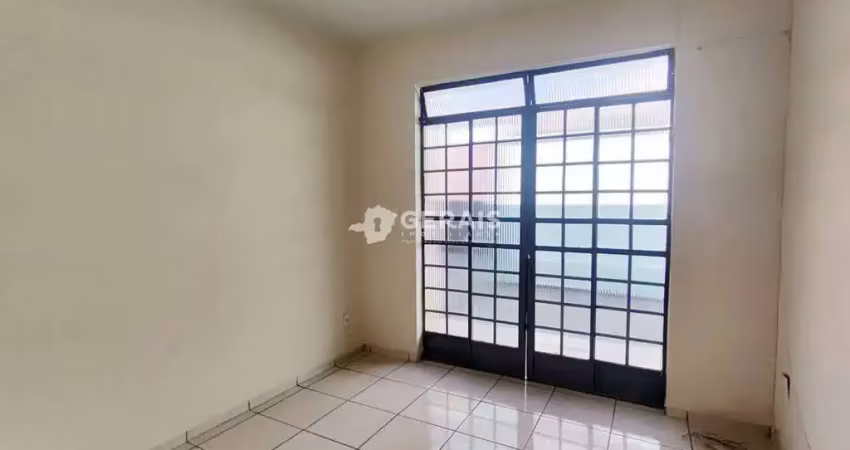 Casa para aluguel, 3 quartos, 1 suíte, 1 vaga, santo antônio - divinópolis/mg