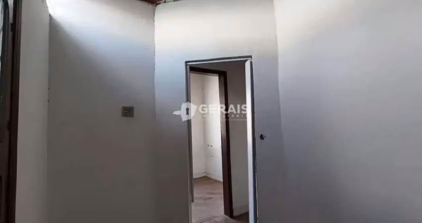 Casa à venda, 3 quartos, 1 vaga, centro - divinópolis/mg