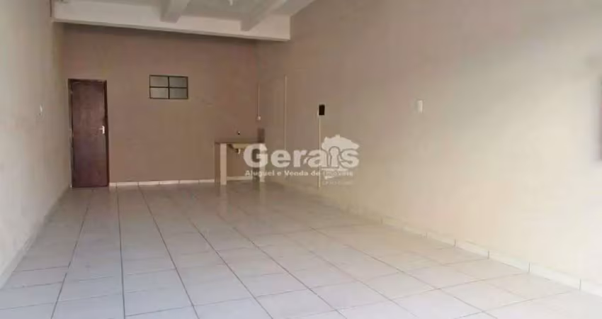Ponto comercial para alugar no Bom Pastor, Divinópolis 