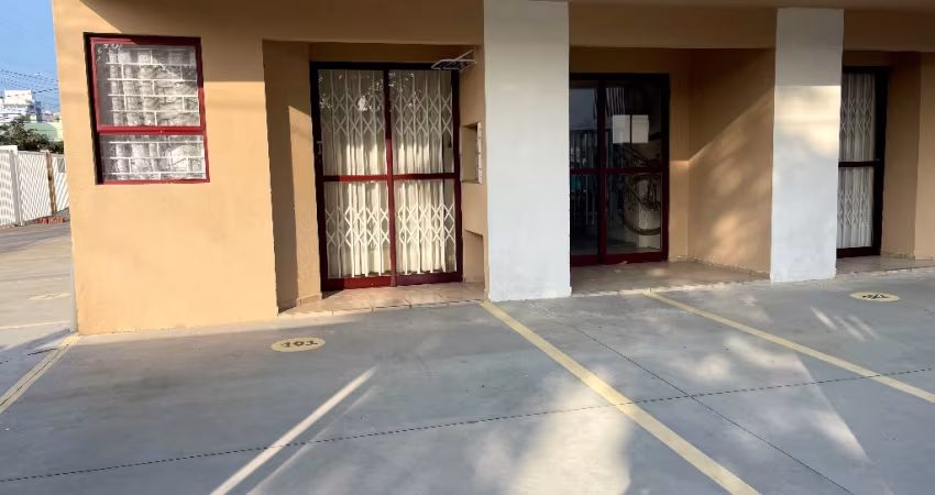 Apartamento à venda  em Caiobá, com 2 quarto(s)