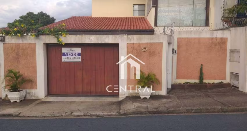 Sobrado com 4 dormitórios e 2 escritórios
