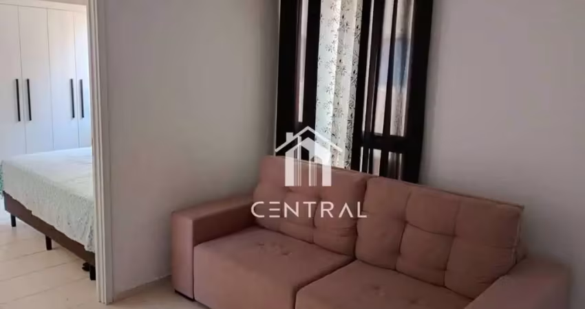 Apartamento com 2 dormitórios e extremamente conservado