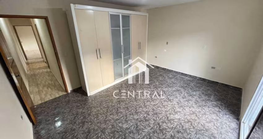 Sobrado para venda e locação - 215m² - Com edícula nos fundos, 5 Dormitórios - 2 vagas - 4 banheiros - Jardim Moreira/Guarulhos - SP
