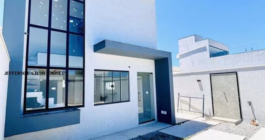 Linda Casa Duplex 2 Suítes á Venda em Cabo Frio