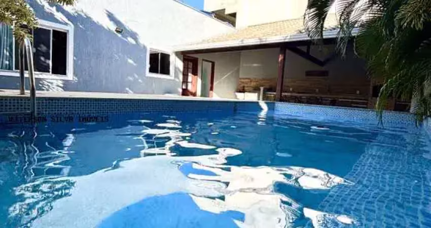 Casa mobiliada à venda no condomínio dos pássaros  cabo frio