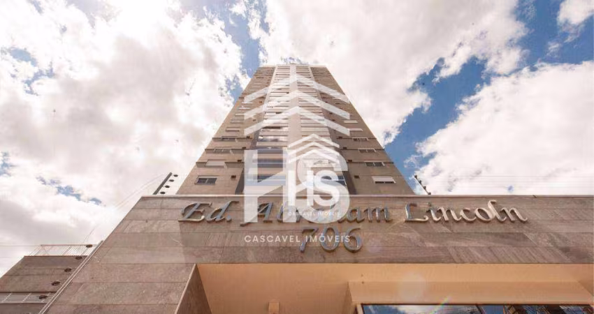 Apartamento três suítes semi mobiliado à venda no Centro de Cascavel
