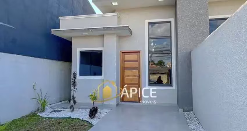 Casa com suíte, edícula e quintal no bairro santa terezinha