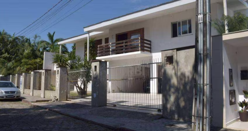 Casa com 4 dormitórios à venda, 836 m² por R$ 2.700.000,00 - Jardim Blumenau - Blumenau/SC