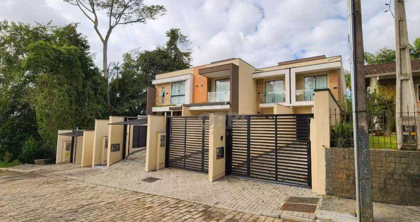 Sobrado com 2 dormitórios à venda, 97 m² por R$ 650.000,00 - Água Verde - Blumenau/SC