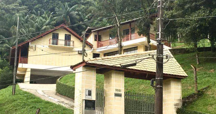 Casa com 3 dormitórios à venda, 357 m² por R$ 1.200.000,00 - Progresso - Blumenau/SC
