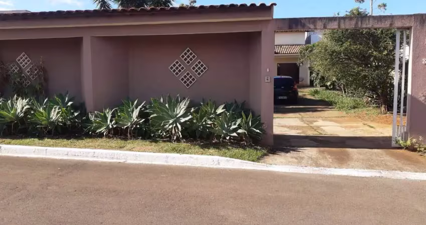 Casa para venda, vicente pires, 4 dormitórios, 1 suíte, 4 banheiros, 8 vagas