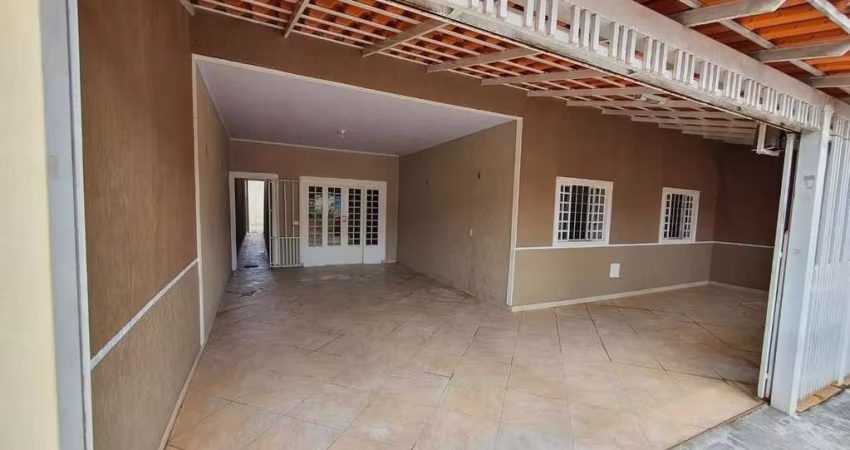 Casa para Venda em Brasília, Taguatinga Norte (Taguatinga), 3 dormitórios, 1 suíte, 2 banheiros, 3 vagas