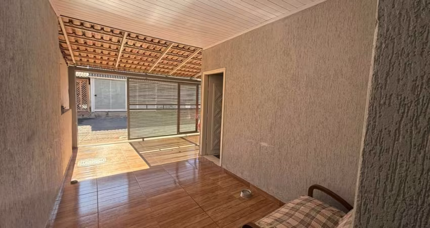 Casa para Venda em Brasília, Ceilândia Sul (Ceilândia), 3 dormitórios, 2 banheiros, 2 vagas