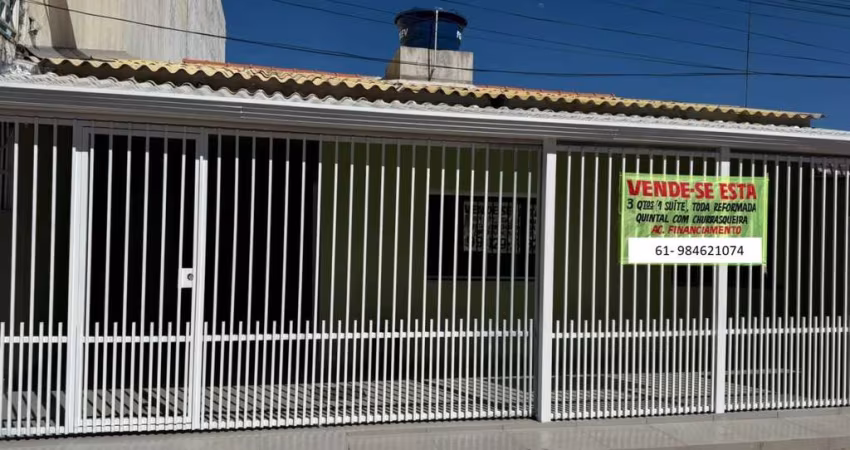 Casa para Venda em Brasília, Ceilândia Sul (Ceilândia), 3 dormitórios, 1 suíte, 3 banheiros, 2 vagas