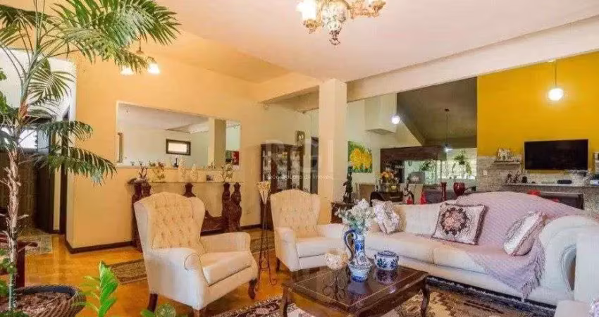 Casa para venda - 294.4m², 4 dormitórios, sendo 2 suites, 2 vagas - nonoai