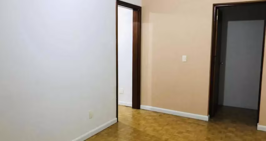 Apartamento de 2 dormitórios com garagem no bairro rio branco
