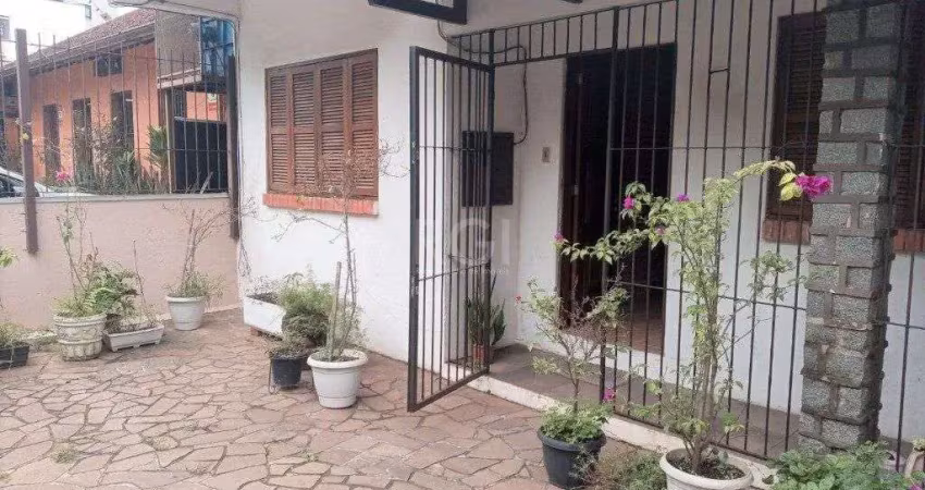 Casa para venda - 210m², 4 dormitórios, 2 vagas - petrópolis